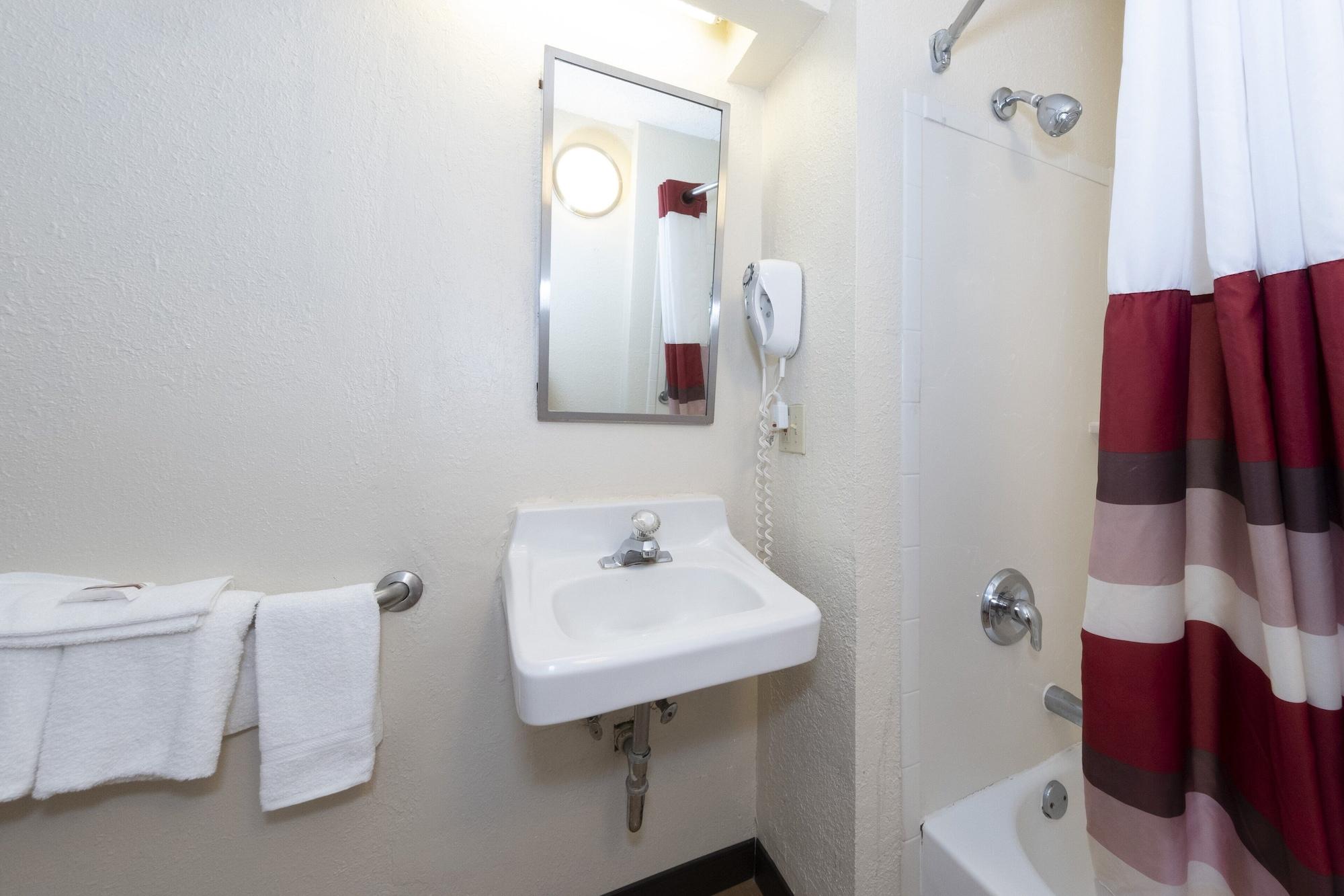 Red Roof Inn Tinton Falls-Jersey Shore Dış mekan fotoğraf